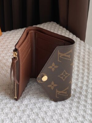 LV victorine. wallet Y.21. microchip