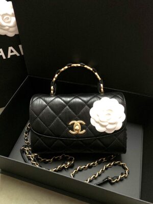 Chanel mini flap bag with top handle Crumpled lambskin GHW. holo 31