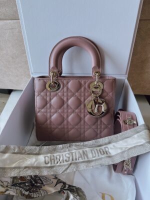 💕💕Like new Lady Dior Small