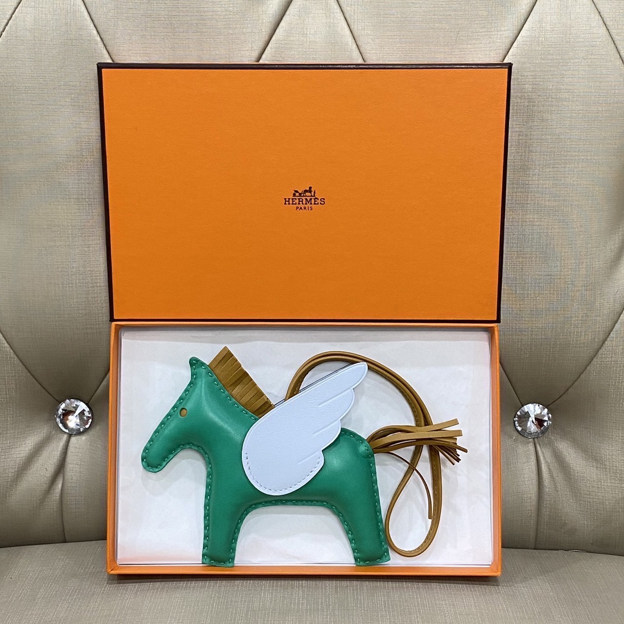 Hermes Rodeo