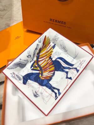New Hermes Plate