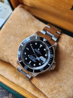 Used Rolex Submariner date Size 40 mm.Ref.16610 Series F Y2005