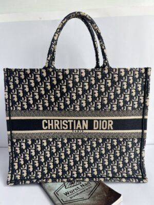 Used very good dior book tote size large y2019