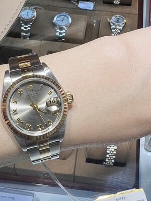 Used Rolex datejust Lady 26 mm.หน้าเทาโรมัน ขอบหยัก