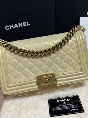 Chanel boy 10 gold Calfskin GHW holo20