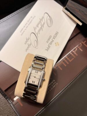 Used Patek 24 หน้าขาวดิสคอน มีใบเซอร์ ปี2013