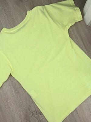 Used balenciaga tshirt สีเขียวนีออน