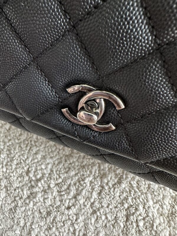 Chanel Coco 9.5