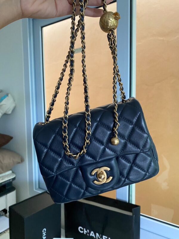 Chanel Mini 7