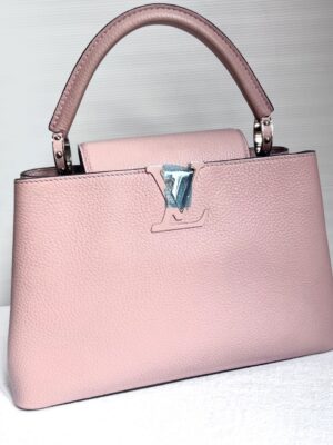 Used very good condition LV Capucines dc