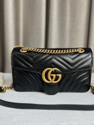 Used once Gucci Marmont 26 cm