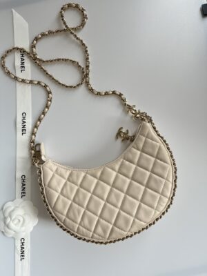 Used like new Chanel hobo medium! Full set copy rec