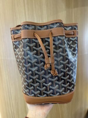 Used like new Goyard Handbag