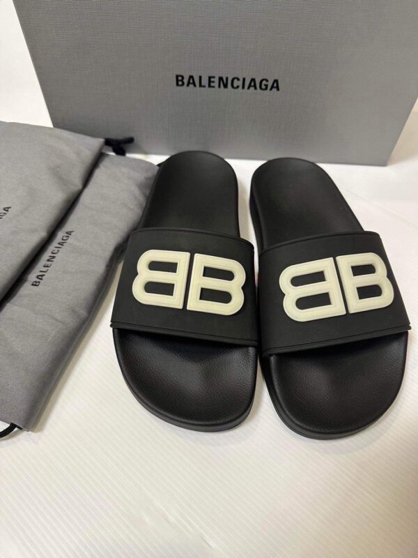 Balenciaga Pool Slides