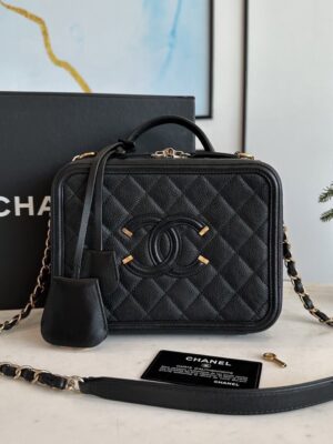 Good Condition Chanel Vanity 8.5 black caviar holo22