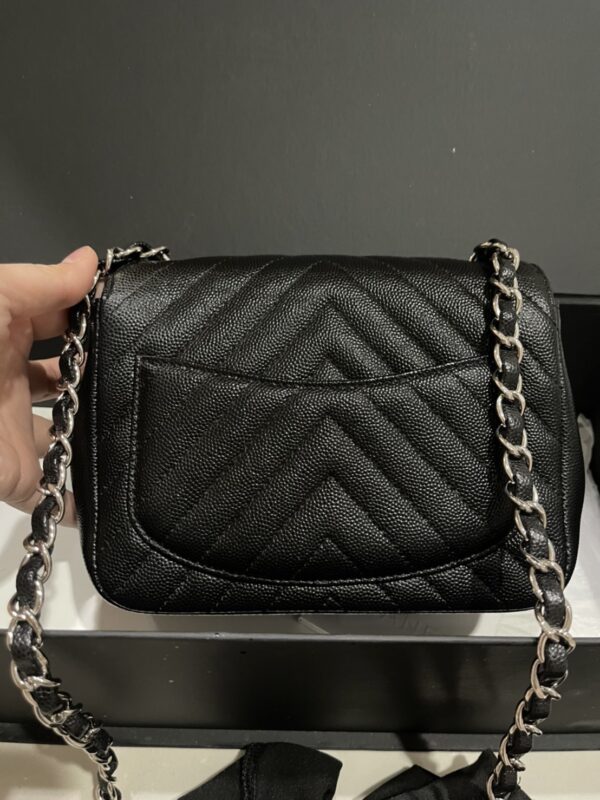 Chanel Mini 7