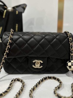 Like New! เหมือนใหม่ Chanel mini 8 adjustable 23C microchip