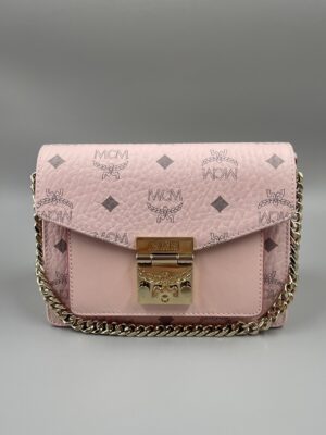 Like new MCM mini crossbody สี powder pink ปี 21