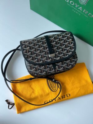 Used like new GOYARD BELVEDERE BLACK PM Y.21