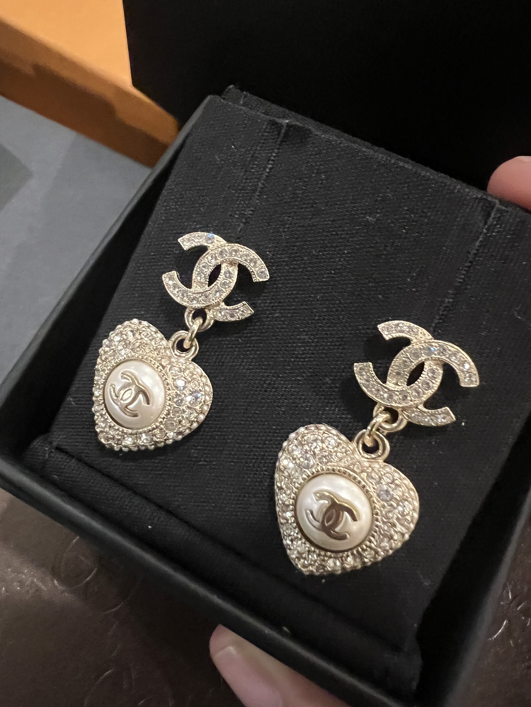 New Chanel Earrings ต่างหู น้องหัวใจ