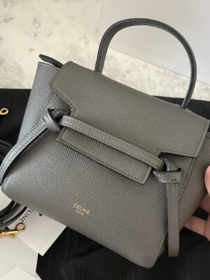 Used in good condition Celine Pico Belt Bag y.22 สี grey