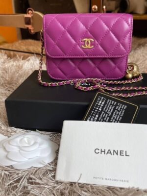 Used Chanel Purse with Chain holo 30