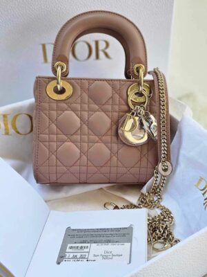 very good condition!! Dior Lady Mini Blush Lambskin