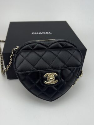 🔥Used like new Chanel Heart Small Crossbody Bag