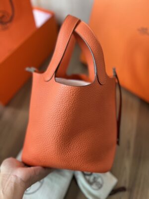 Like new Hermes Picotin 18 stamp T