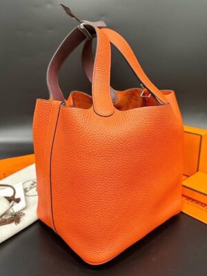 Used in Very Good Condition Hermes 2 tones Picotin 22 stamp A