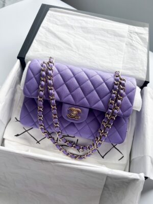 Rareeee!!! Like very newwww Chanel Classic 9” purple caviar 💜💜 HL29