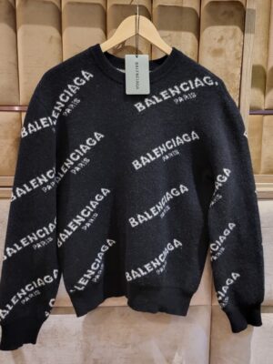 Excellent condition Balenciago Sweater sz S