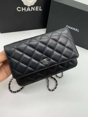 Used like new Chanel WOC shw metal plate chip 22