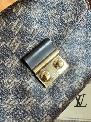 Used like new Lv croisette dc17